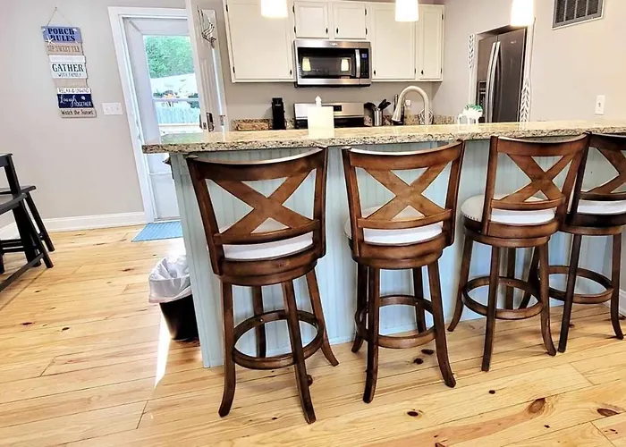 Cute & Cozy Lakeview House On Chain O Lakes With Hot Tub Option *